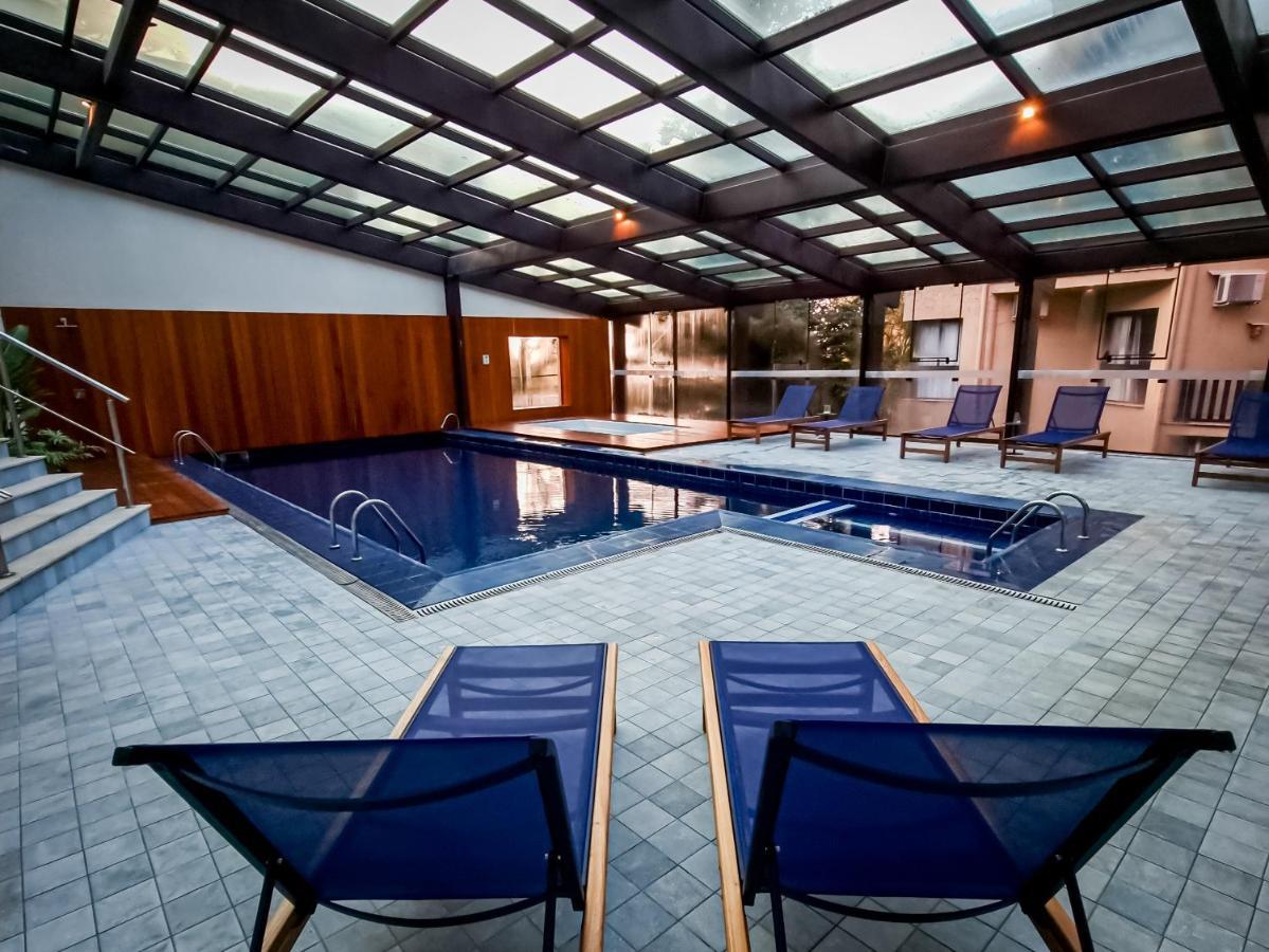 Wish Serrano Resort غرامادو المظهر الخارجي الصورة The pool at the hotel