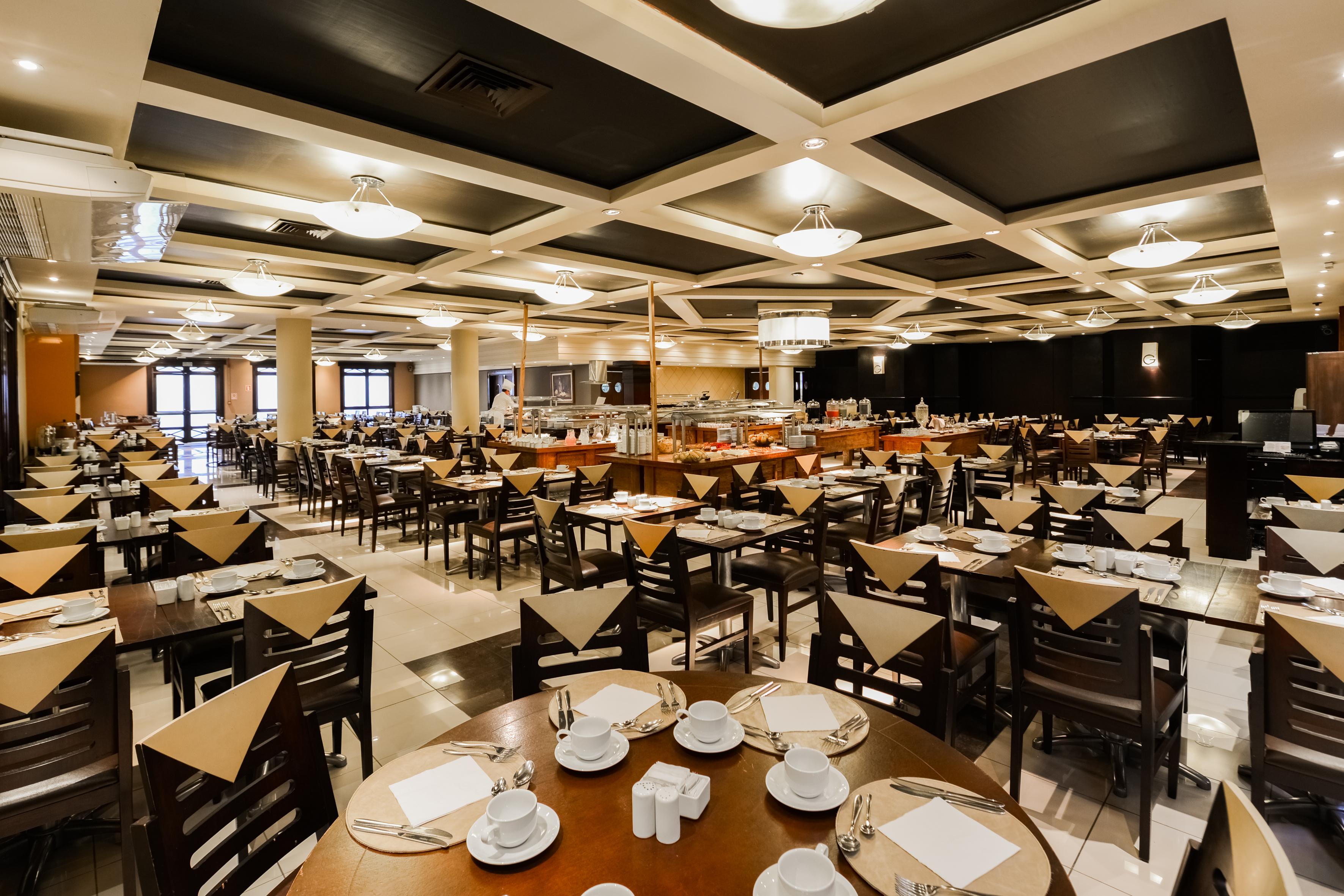 Wish Serrano Resort غرامادو المظهر الخارجي الصورة The restaurant at the 1016 building