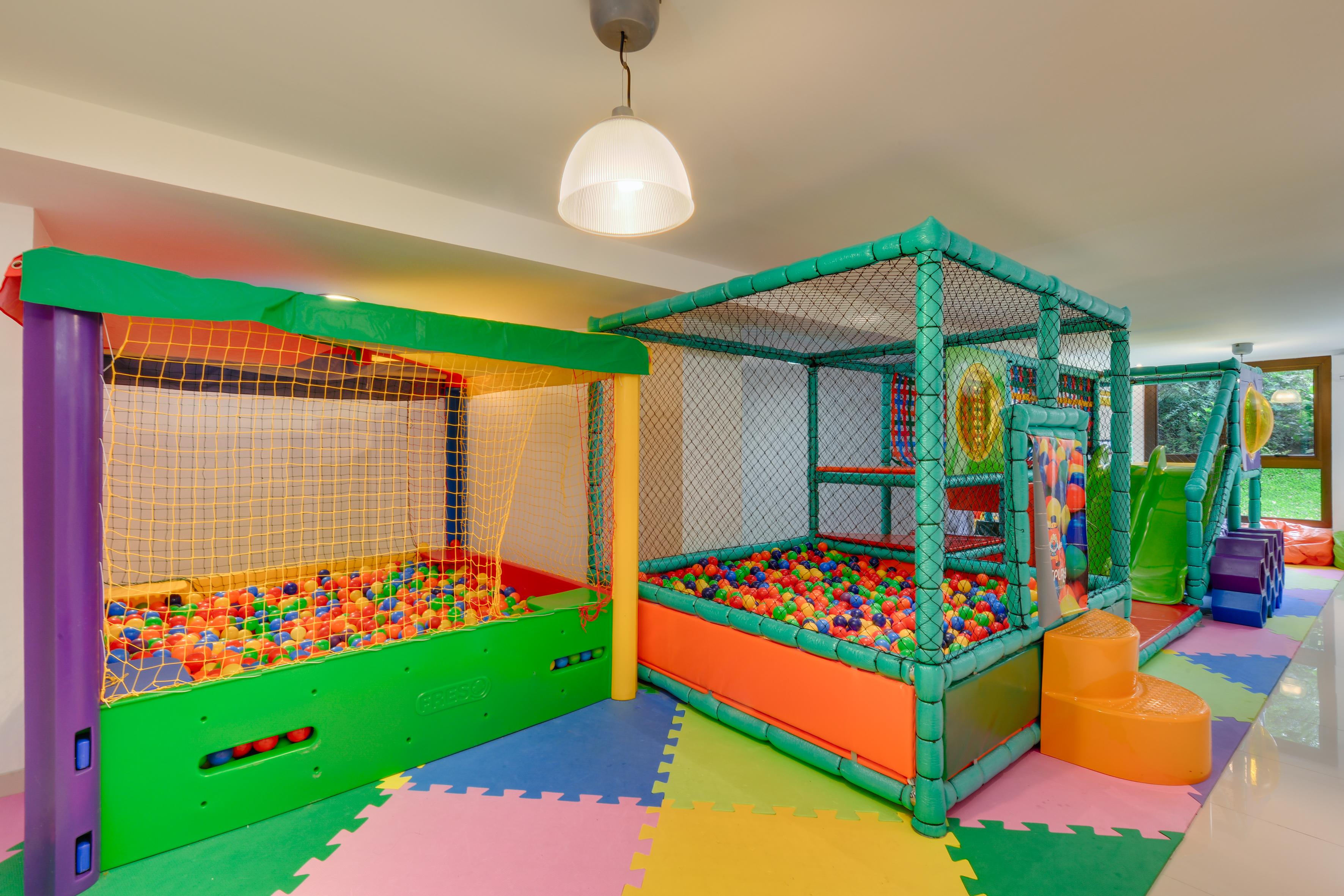 Wish Serrano Resort غرامادو المظهر الخارجي الصورة Indoor playground